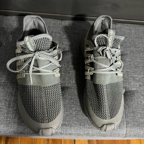 Adidas sneakers - Picture 3 of 3